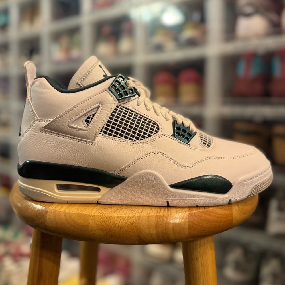 Jordan 4 Retro “Oxidized Green”